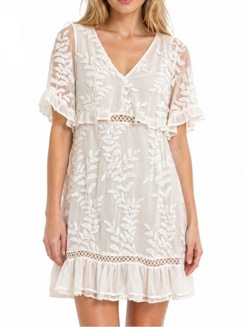 VICI White Flowy Cape Dress Small